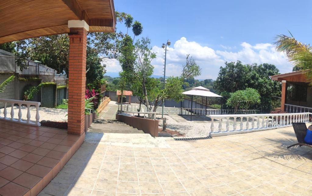 Uruka Lodge アラフエラ エクステリア 写真